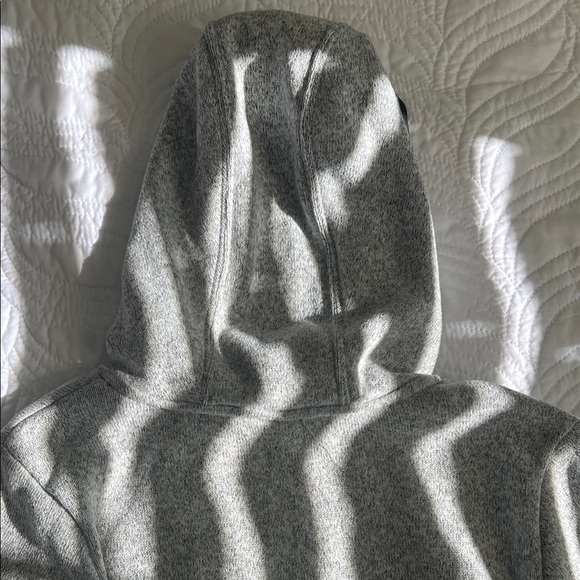 Size Large Thermal Nike Heather Gray Sweatshirt with Black Swoosh - Picture 9 of 10